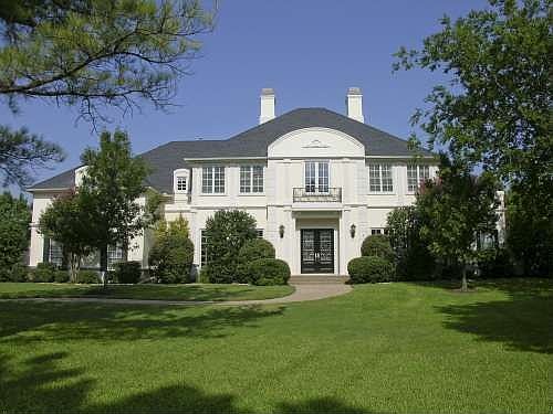 2nd image of 300 Lloyd Cir