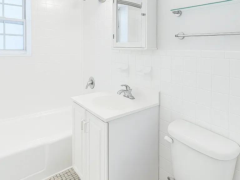 271 Main St #1-4 — Photo 5