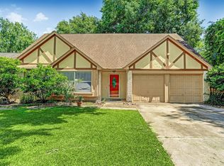 2438 N Camden Pkwy, Houston, TX 77067