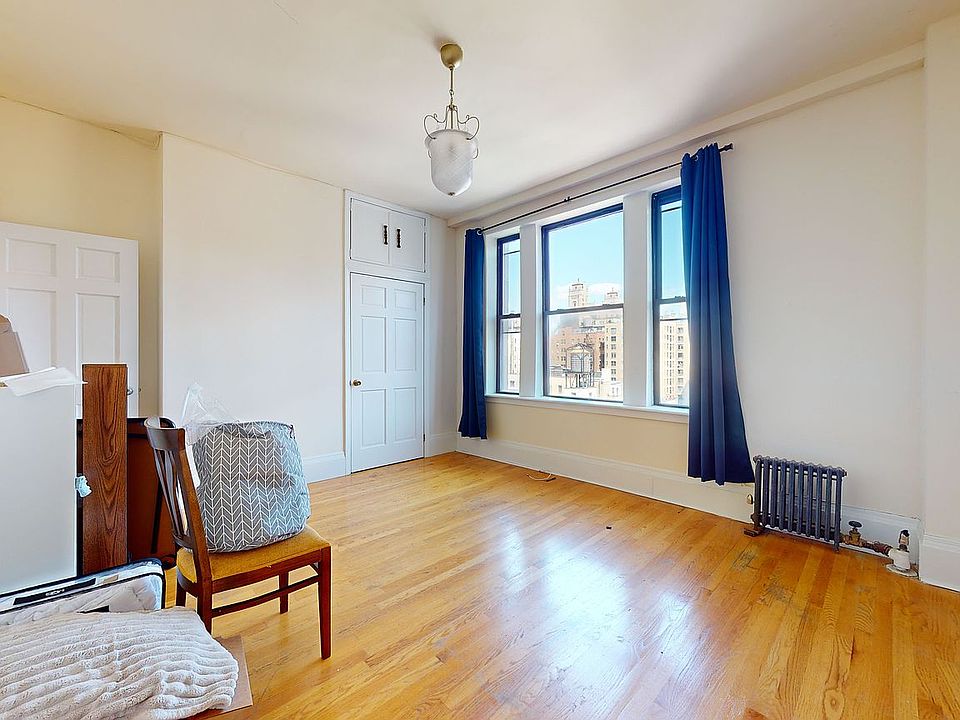 1st image of 324 W 84th St APT 121