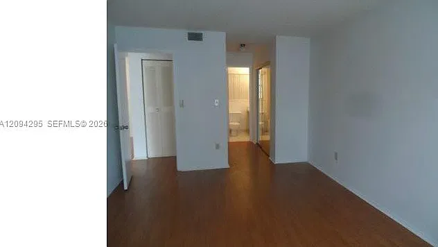 Kings Creek So Condo — Photo 4