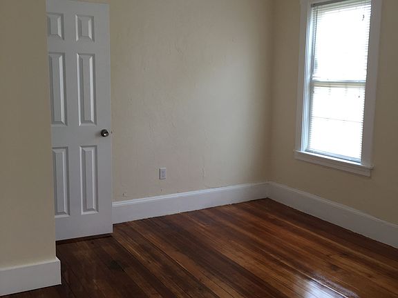 5th image of 63 Varney St #65-1