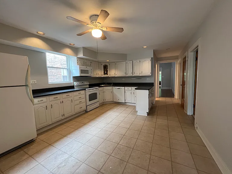 2955 N Albany Ave #2 — Photo 4