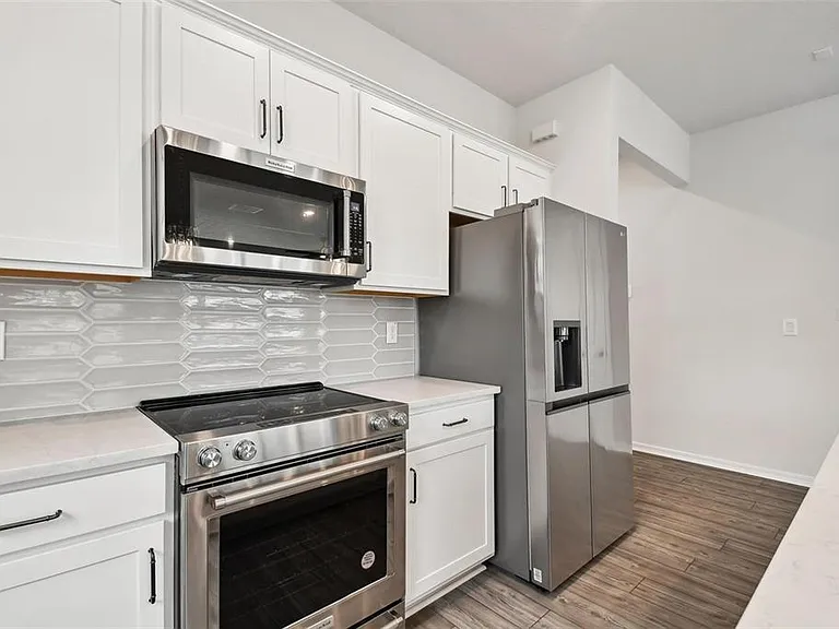 13144 Peachleaf Ave — Photo 8