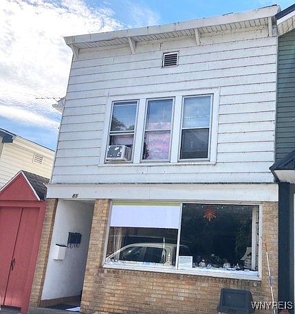 1st image of 85 Main St