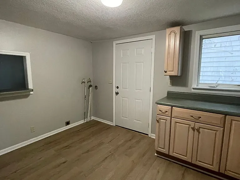 509 Congress St — Photo 17