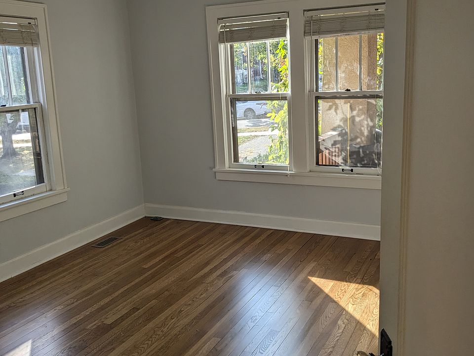 Front bedroom