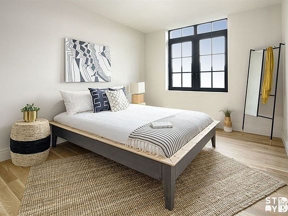 3rd image of 1007 Atlantic Ave APT 4B