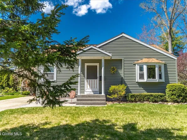 73 Glendale Road, Latham, NY 12110