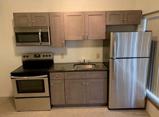 690-692 Pont Reading Rd, Ardmore, PA 19003
