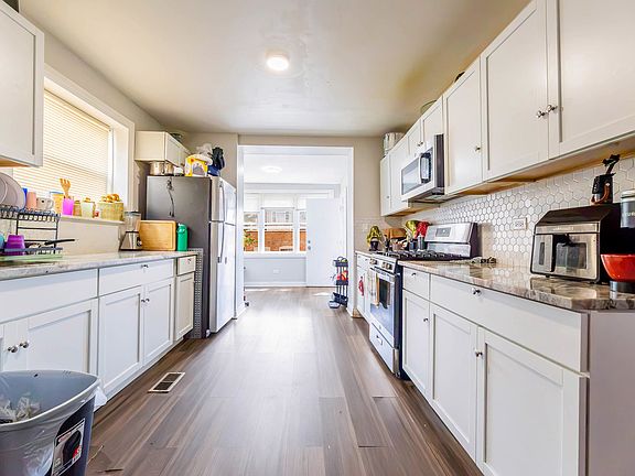 3rd image of 7051 S Eberhart Ave