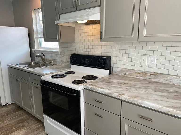 600 1/2 Wilson Ave — Photo 5