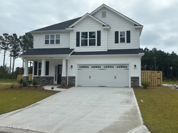 2166 Southern Pine Drive, Leland, NC 28451