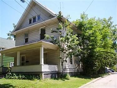 2nd image of 647 Blaine Ave