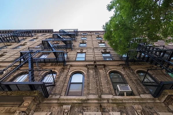 Rented by Bond New York | media 11