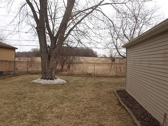 5th image of 37079 N Piper Ln