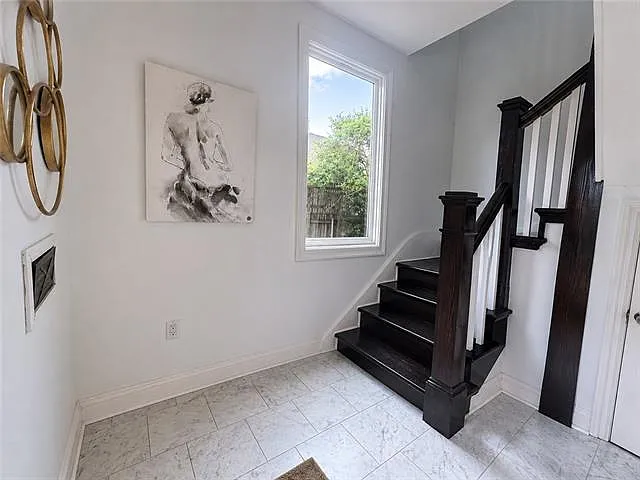 914 Friscoville Ave — Photo 3