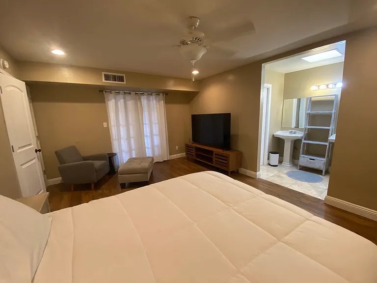 7012 E Redfield Rd — Photo 13