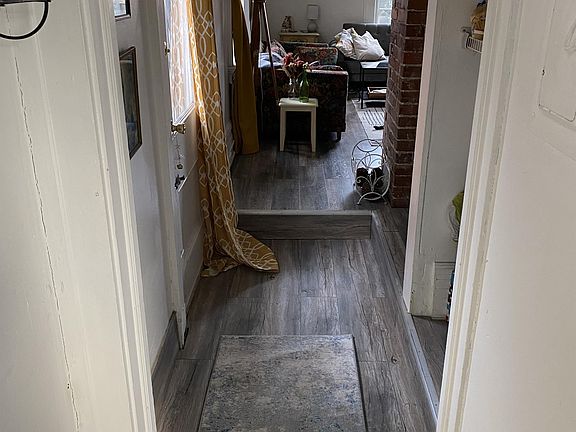 5th image of 314 Stratford Ave