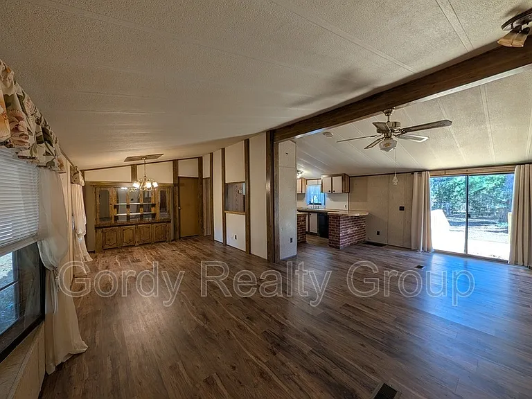 6511 Blue Springs Rd — Photo 3