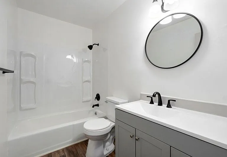 1816 W Olive St — Photo 10