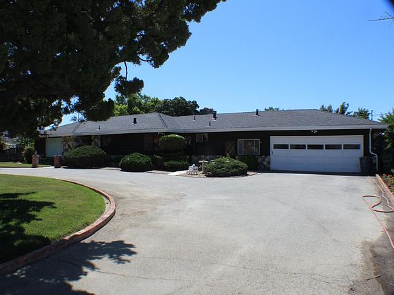 2nd image of 9665 New Ave