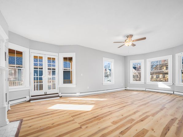 200 Lexington Ave APT 2