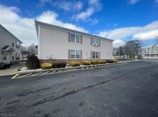 11511 Riverview Ct APT 3, Cleveland, OH 44130