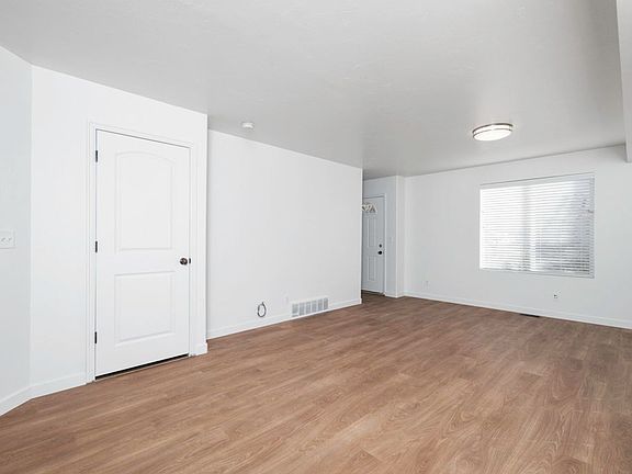 5th image of 347 E Vine St Unit 347