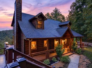 800 Mango Ln, Ellijay, GA 30540