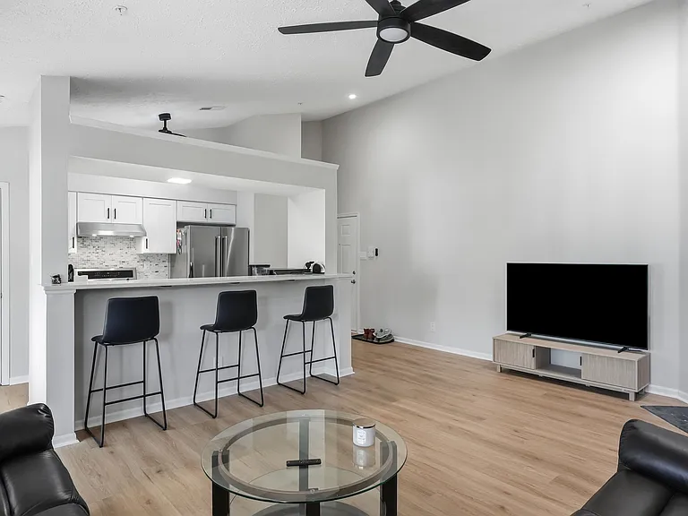 72 Eldon Way — Photo 9
