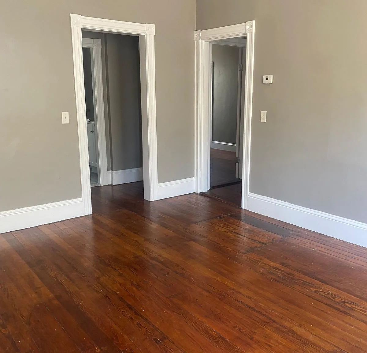 3 bed, 1301 sqft, $2,200 — Photo 1