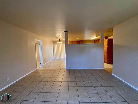 3rd image of 127 Daytona Dr