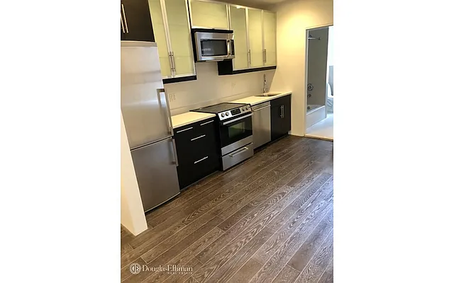 Rented by Douglas Elliman | media 10