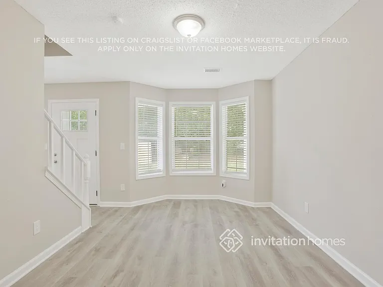 3785 Cypress Pointe Dr — Photo 2