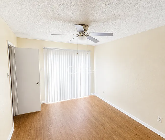 3002 Chaucer Dr #D — Photo 9
