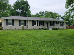 146 Gates Dr, Hendersonville, TN 37075
