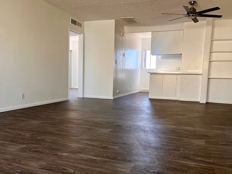 Juniper Court — Photo 2