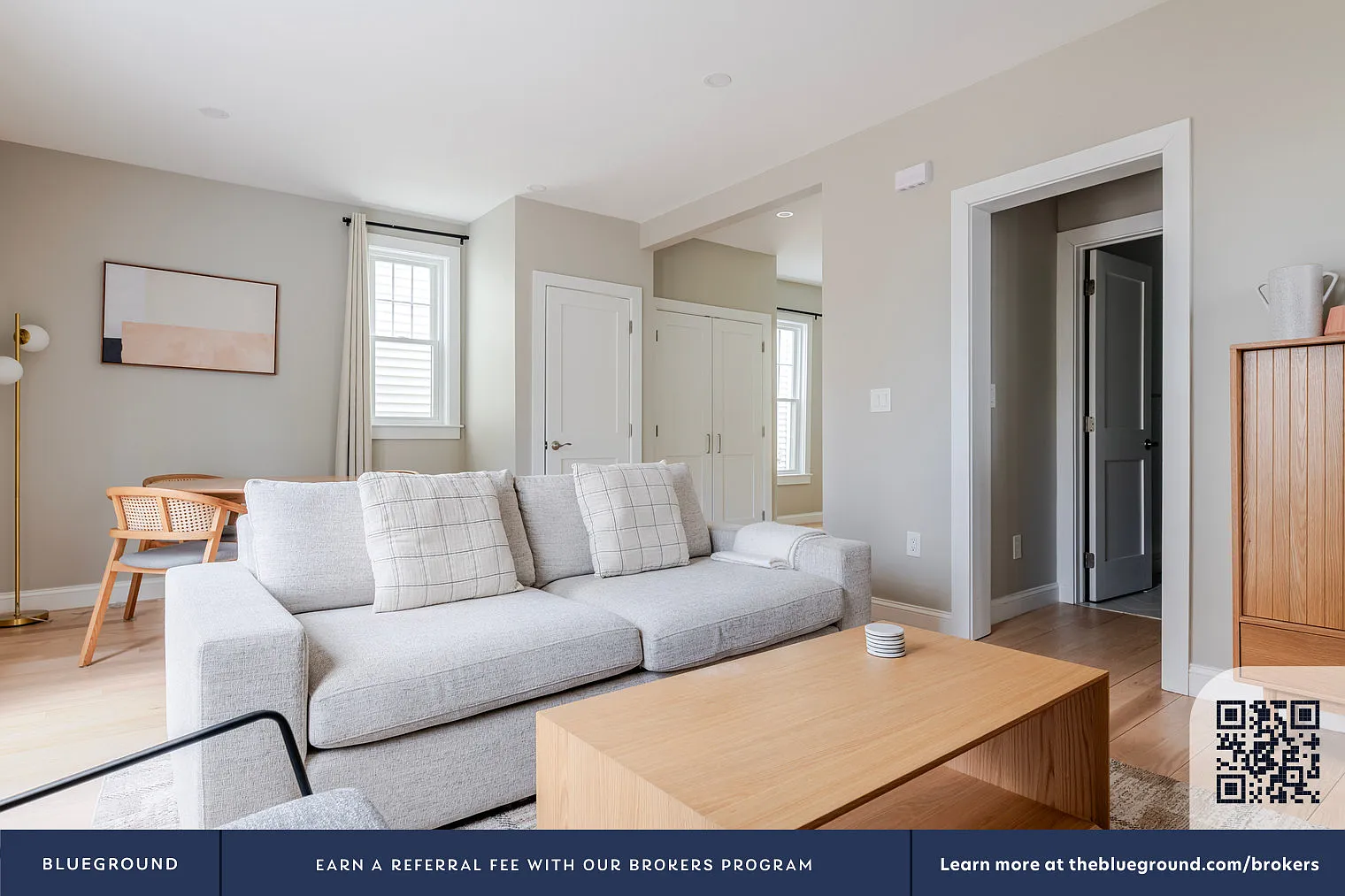 2 bed, 2.0 bath, 868 sqft, $2,930 — Photo 3