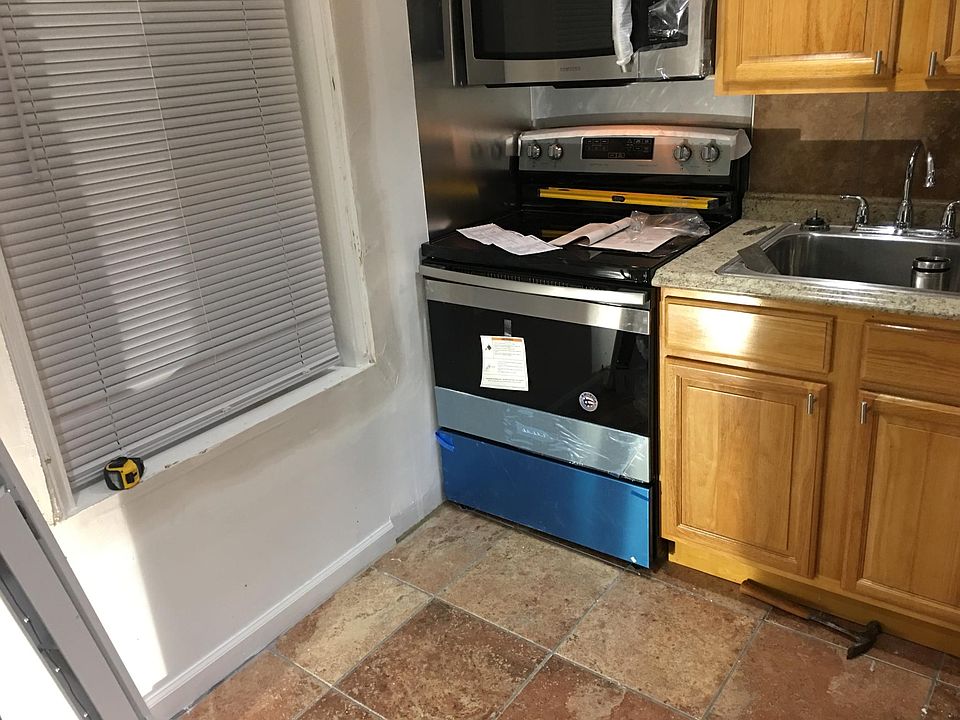 1st image of 1535 Sellers St #3F