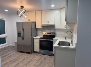 2141 N School St, Honolulu, HI 96819