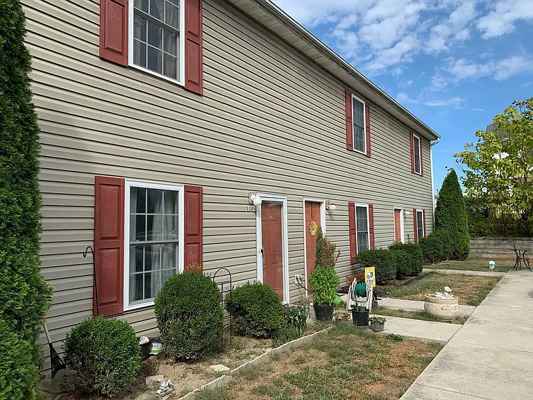 1145 College St NW — Photo 21