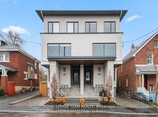47 Grosvenor Ave #1, Ottawa, ON K1S4S1