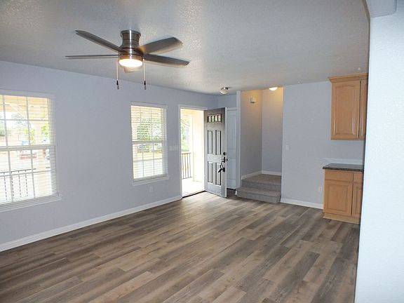 5th image of 3253 La Canada Dr APT 2