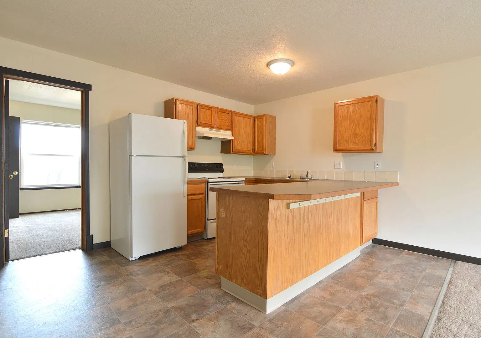 12221 SE Steele — Photo 1
