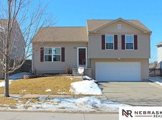 1818 N 207th St, Elkhorn, NE 68022