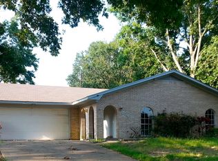 804 Clifford St, Athens, TX 75751
