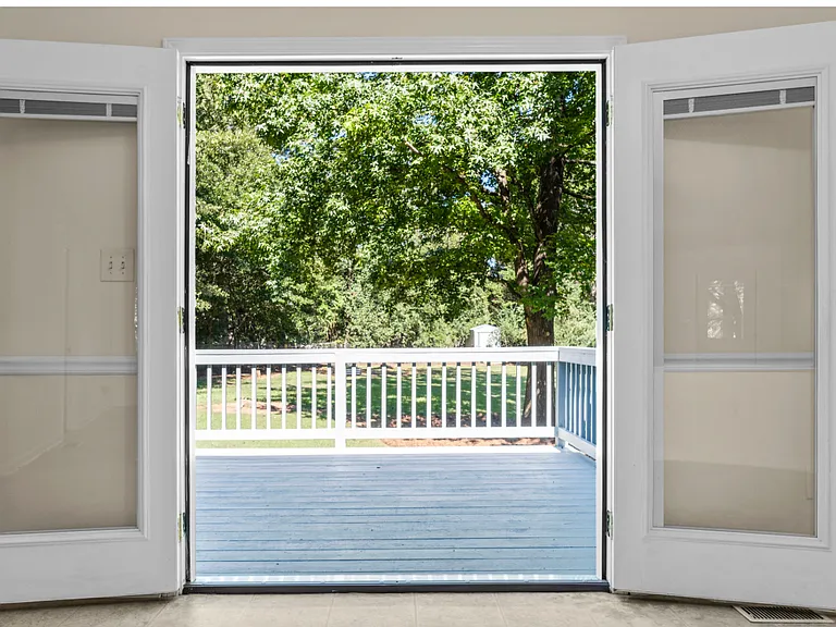 145 Hidden Timber Ct — Photo 4
