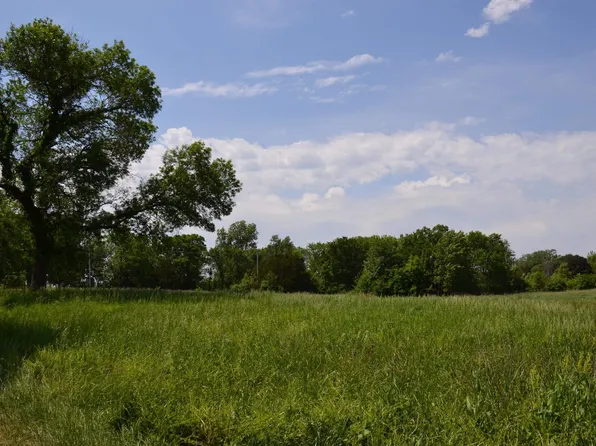 728 E Santa Fe Ave, Burlingame, KS 66413