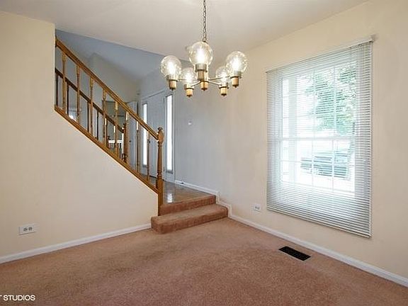 2nd image of 2565 College Hill Cir